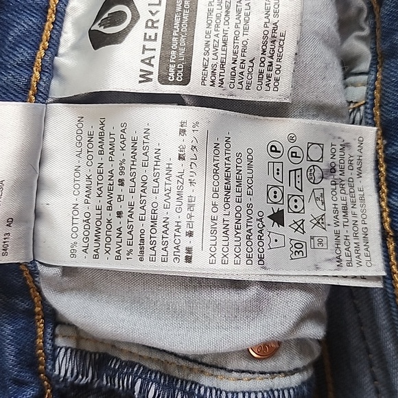 Levi's Premium Wedgie medium wash denim blue jeans button fly 5 pocket Size 25 - Picture 10 of 13